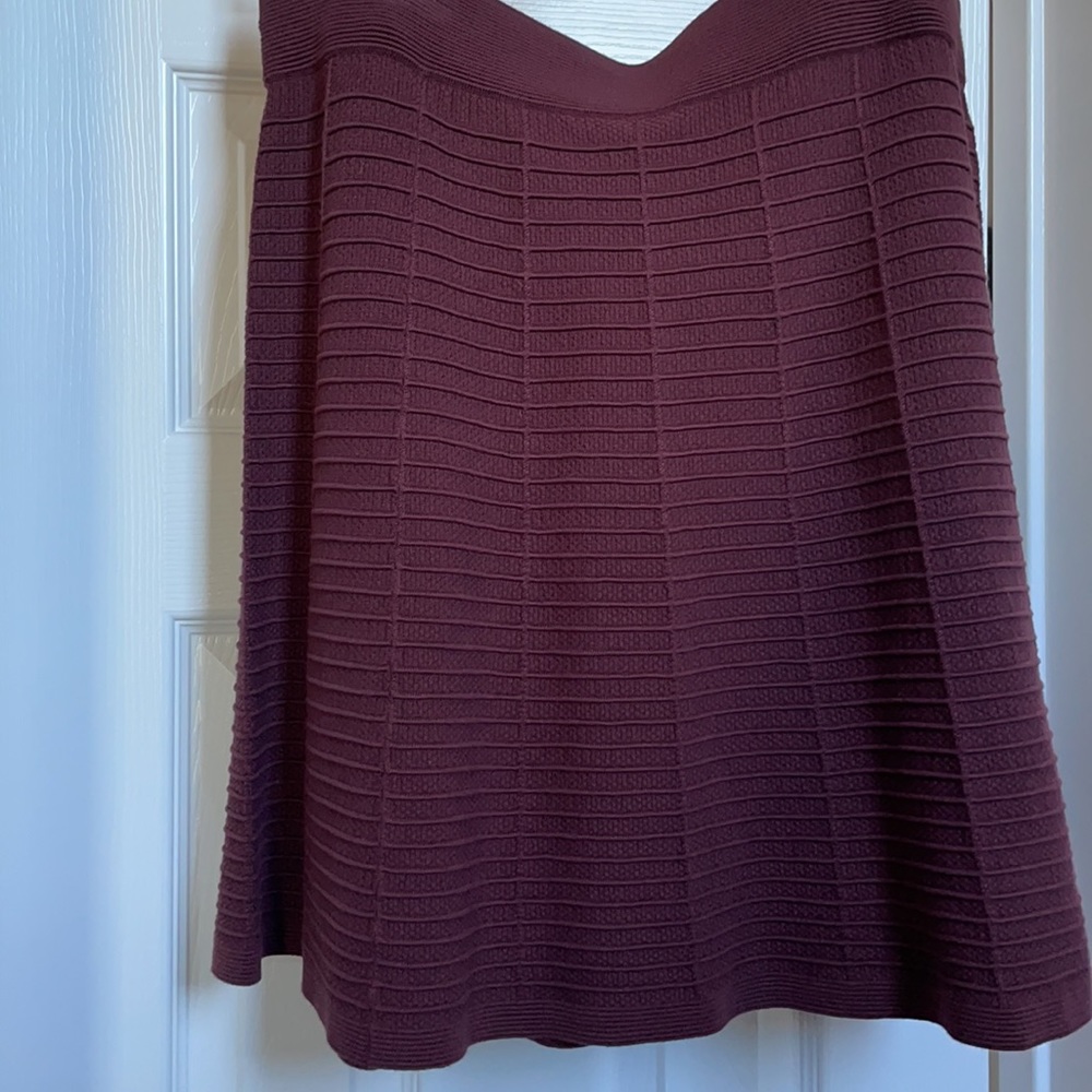 Loft pull-on skirt